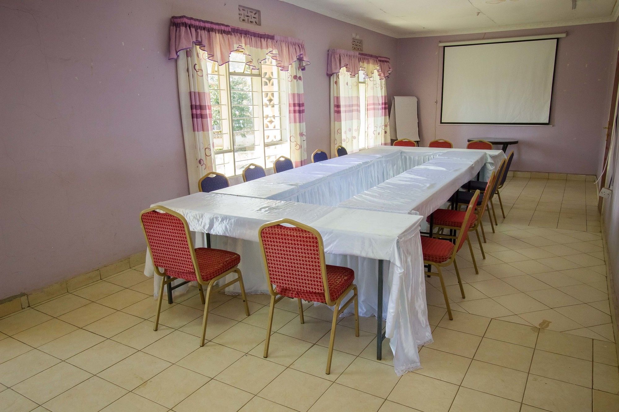 Parkview Safari Hotel And Apartments Kisumu Extérieur photo