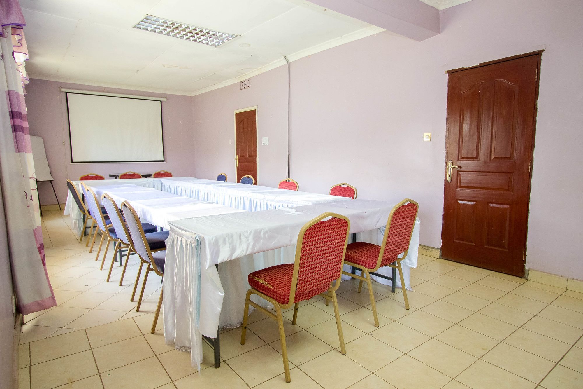 Parkview Safari Hotel And Apartments Kisumu Extérieur photo