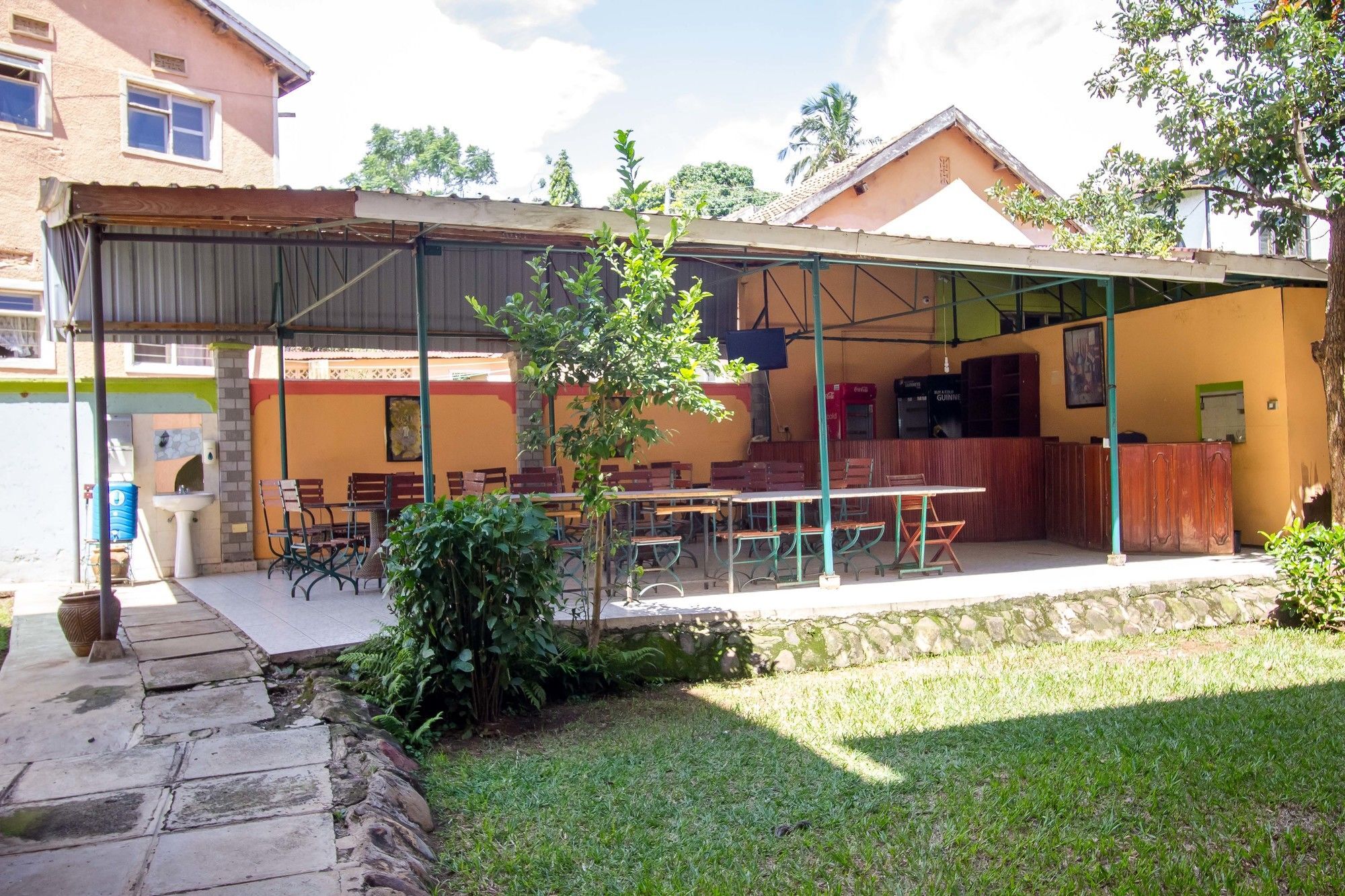 Parkview Safari Hotel And Apartments Kisumu Extérieur photo
